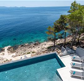 6 bedroom villa with infinity pool and sea views, Korcula Island, sleeps 12